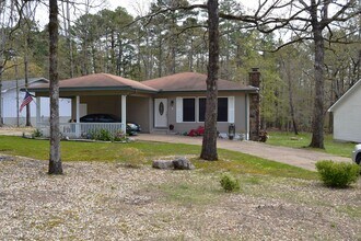 Building Photo - West Gate Area | Furnished | House