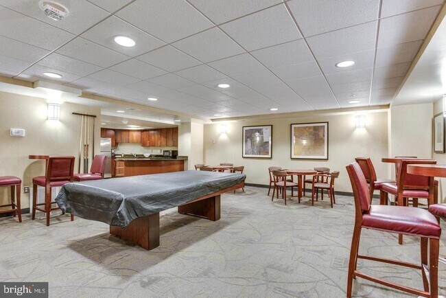 Building Photo - 7923 Eastern Ave NW