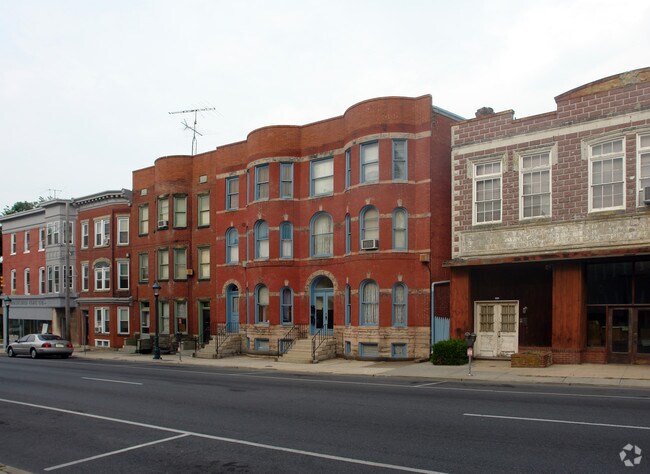 Primary Photo - 155 S Potomac St