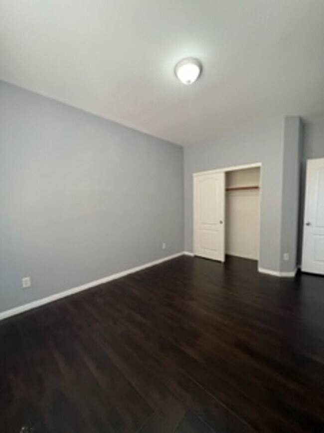 Building Photo - SOUTHERN HIGHLANDS BEAUTY!