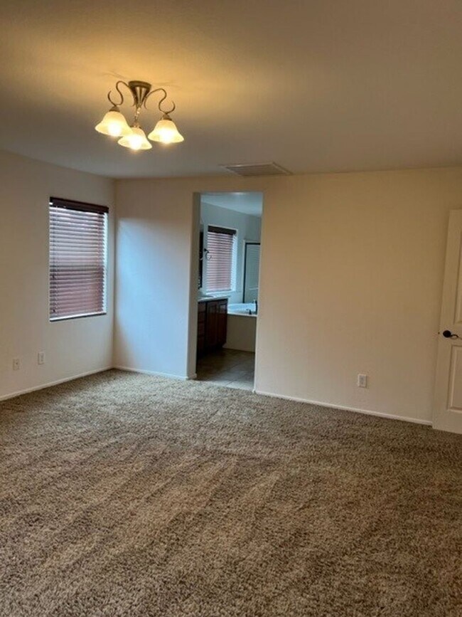 Building Photo - Sunnyvale - Gilbert