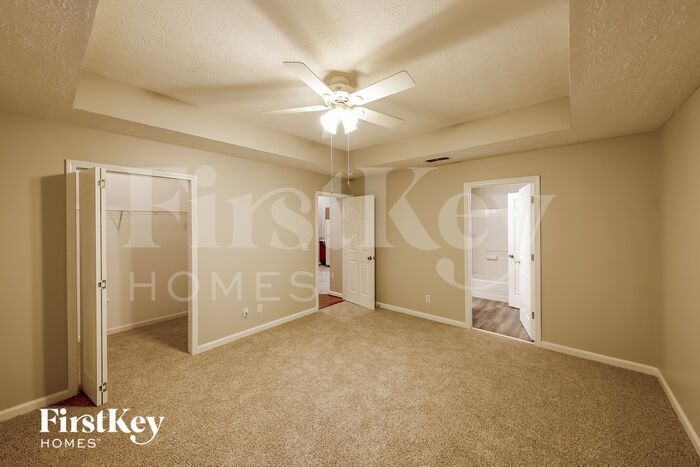 Building Photo - 443 Mountain Crest Dr
