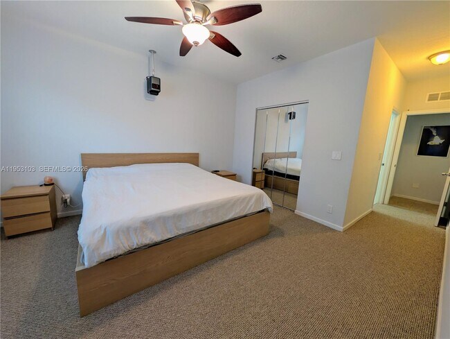 Building Photo - 3561 Forest Hill Blvd