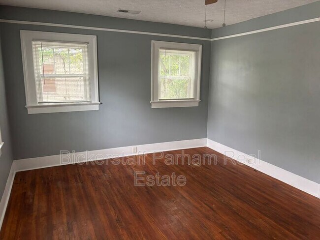 Building Photo - 1405 Virginia St