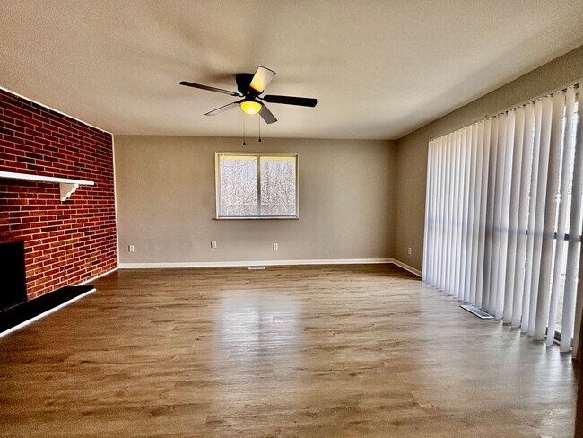 Building Photo - 3161-3163 Autumn Ridge Court