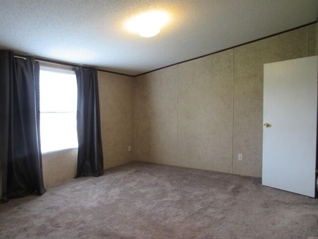 Building Photo - 7614 AR-38