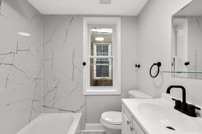 Building Photo - 226 N Collington Ave