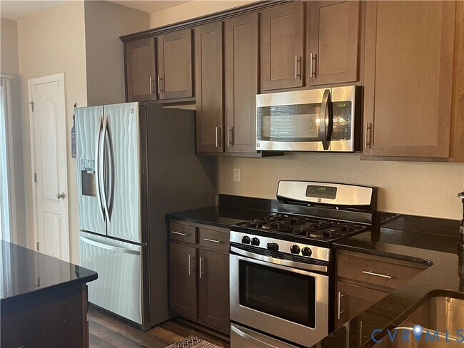 Building Photo - 5012 Spinel St