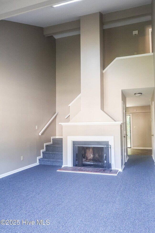 Building Photo - 119 N Onsville Pl