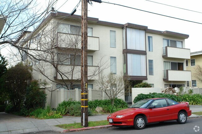 Building Photo - 1322 Shattuck Ave
