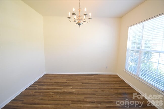 Building Photo - 3017 Azalea Hills Dr