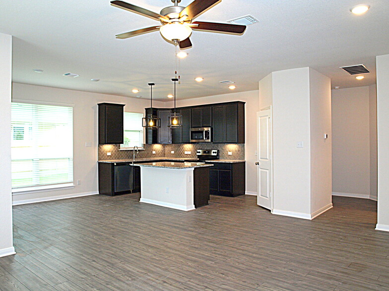 Building Photo - 4140 Aransas Dr