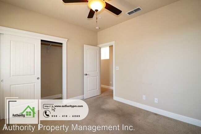 Building Photo - 3 br, 2 bath House - 301 Stinson Loop