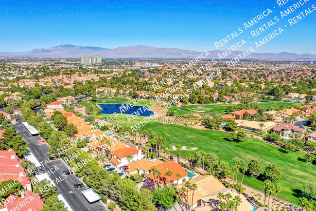Building Photo - 8960 Echo Ridge Dr