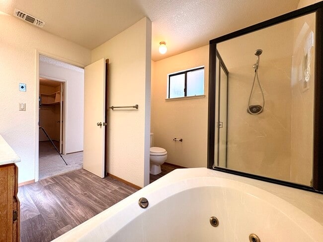 Building Photo - Beautiful Well Kept 3 bedroom for Rent - Folsom