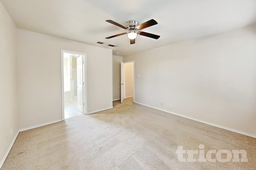 Building Photo - 5614 Red Canyon