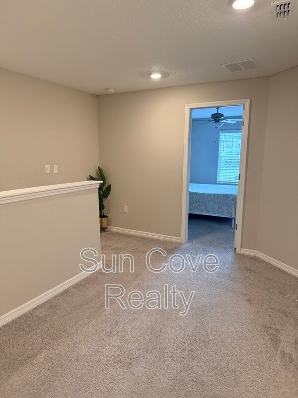 Building Photo - 10454 Shady Preserve Dr