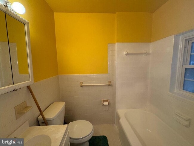 Building Photo - 3812 W St SE