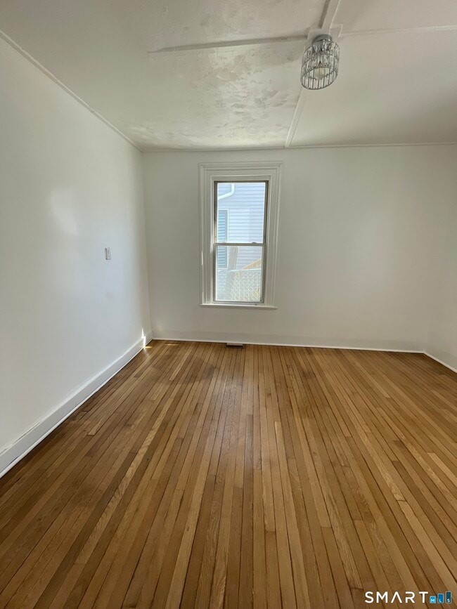 Building Photo - 69 W Liberty St