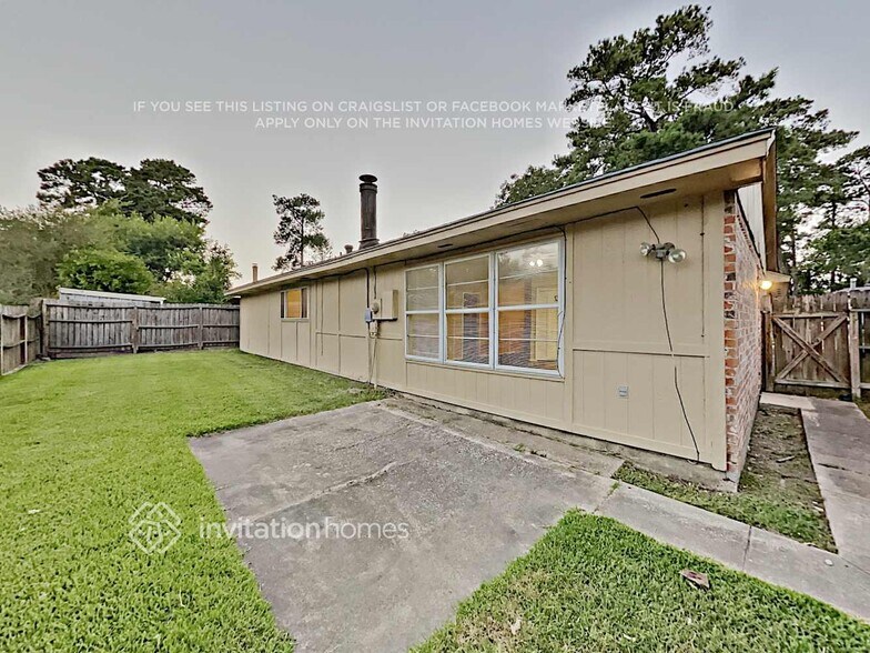Building Photo - 6530 Bridgegate Dr