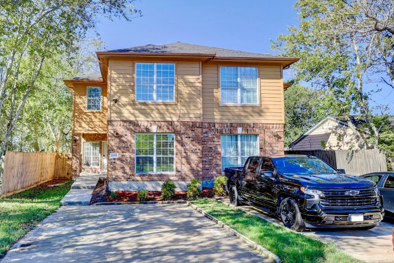 Building Photo - 10302 Buffum St