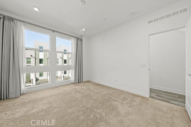 Building Photo - 1422 S Urbana St