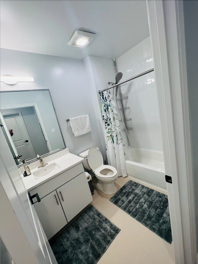 Building Photo - 1019 Spring Rd NW