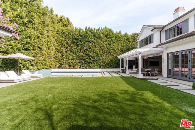 Building Photo - 957 Corsica Dr