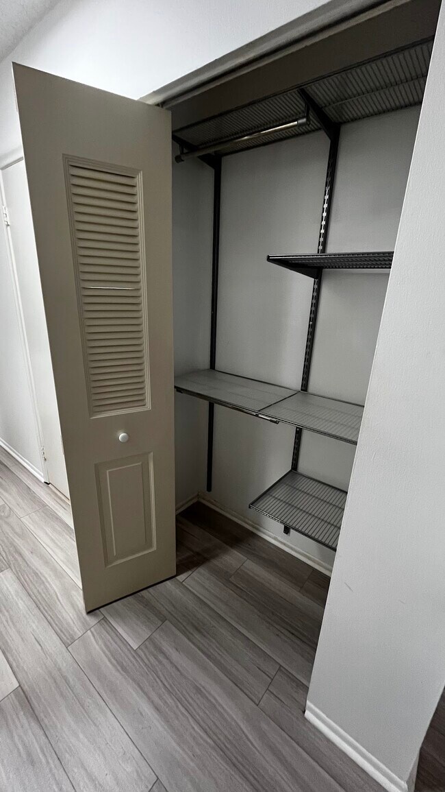 Building Photo - 7765 SW 86th St