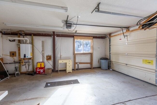Building Photo - 2729B Co Rd 119