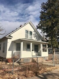 Building Photo - Historic Bungalow