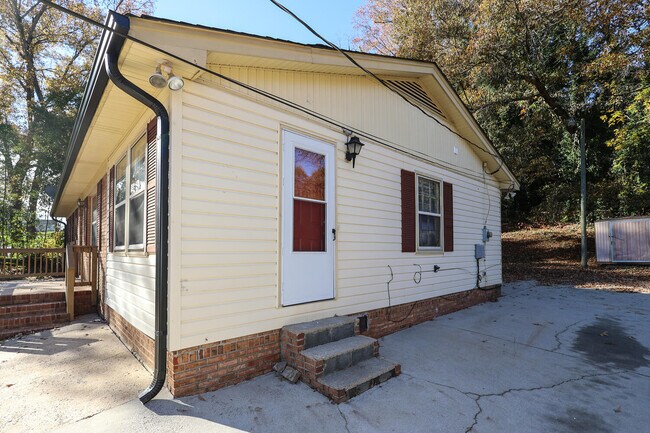 Building Photo - 937 Green Cir Dr