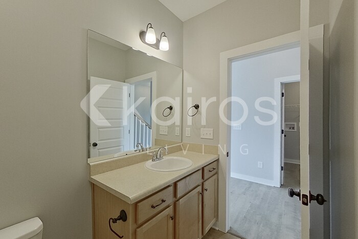 Building Photo - 15 HAWK LN