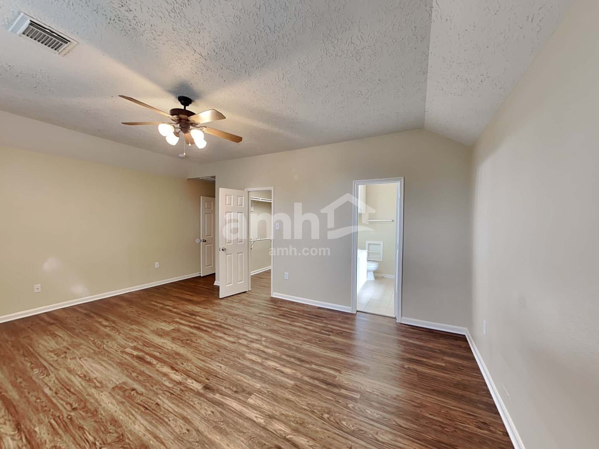 Building Photo - 2330 Colonial Springs Ln