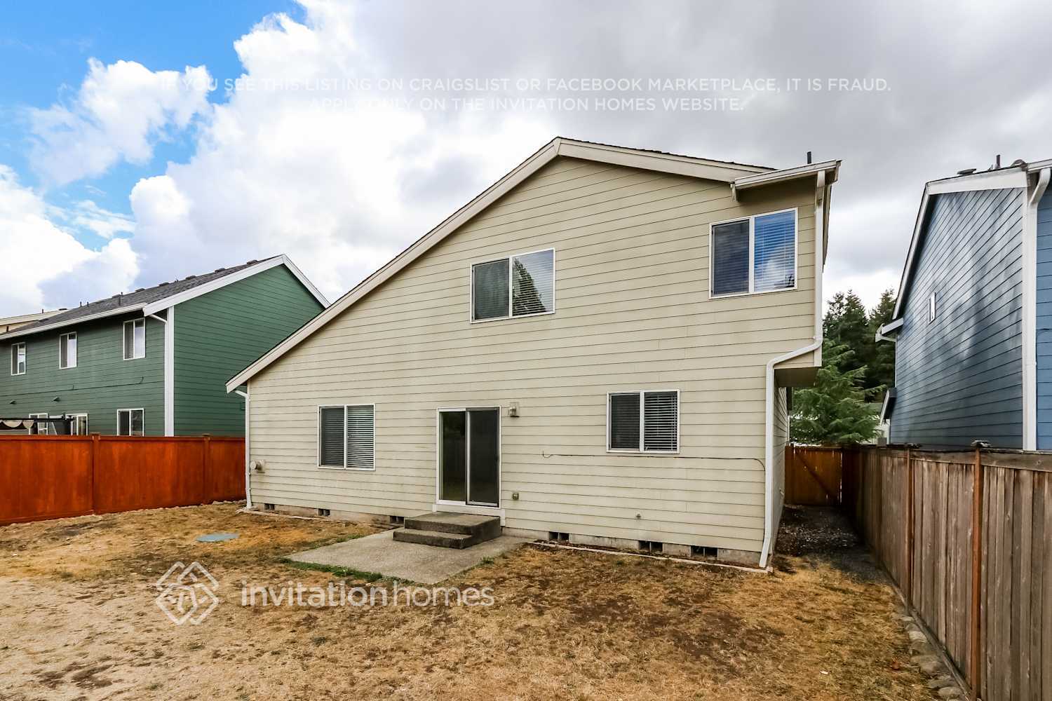 Building Photo - 18560 96th Ave E