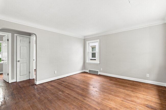 Building Photo - 8845 Canyon St