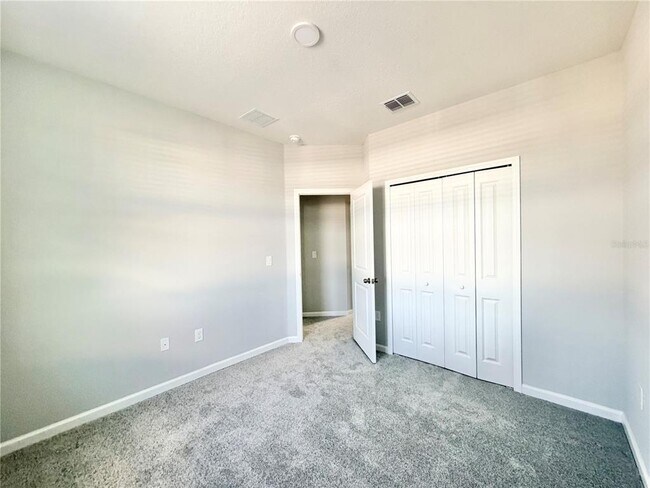 Building Photo - 15481 Bay Brg St