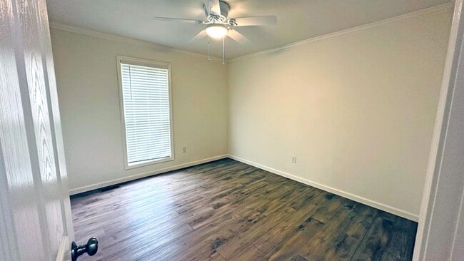 Building Photo - 108 Blacks Dr