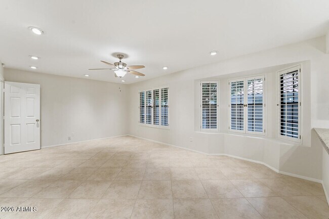 Building Photo - 5720 E Le Marche Ave