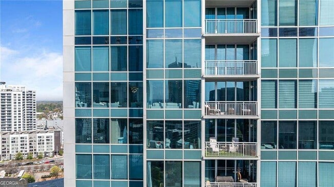 Building Photo - 3338 Peachtree Rd