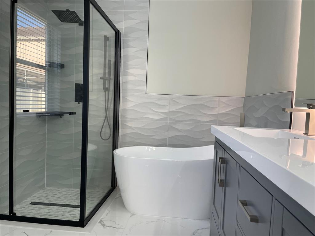 Building Photo - 1775 NW 166th Ave