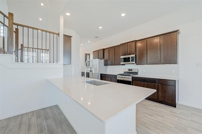 Building Photo - 2223 Rustboro Dr