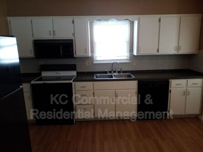 Building Photo - 10013 N Harrison Dr