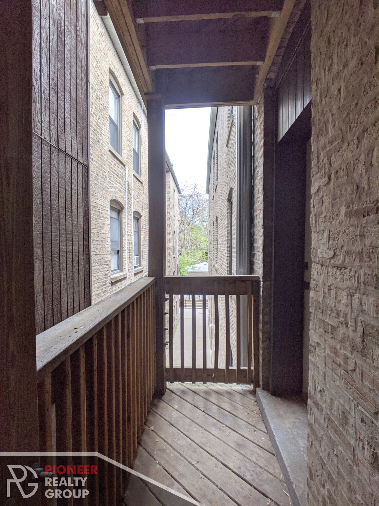 Building Photo - 2648 N Spaulding Ave