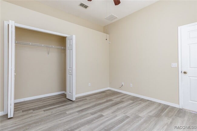 Building Photo - 1474 W Pringle Pl