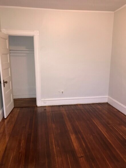 Building Photo - 35 Boylston St