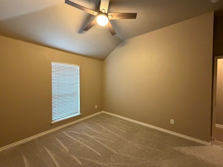 Building Photo - 13994 Fall Harvest Dr