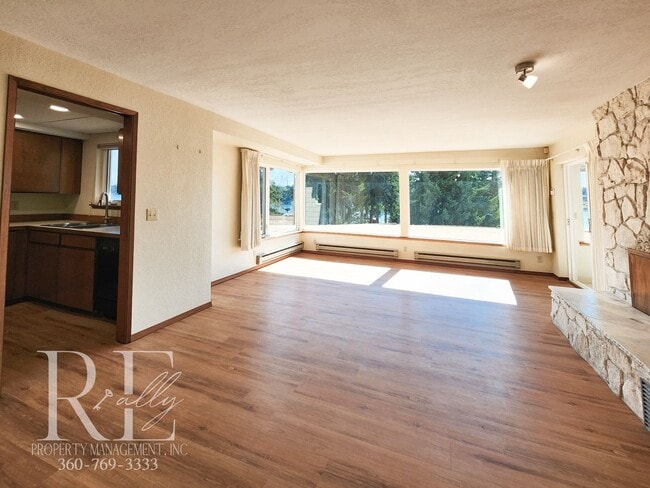Building Photo - Waterfront Views & Peaceful Living – 2BR w...