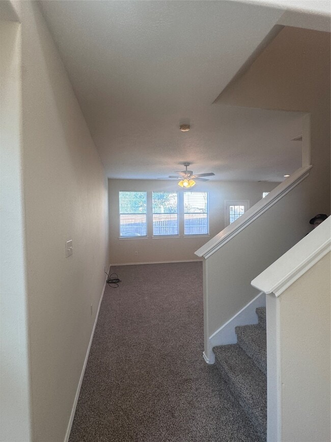 Building Photo - 6213 Stoney Creek Dr