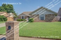 Building Photo - 2109 Shamrock Dr